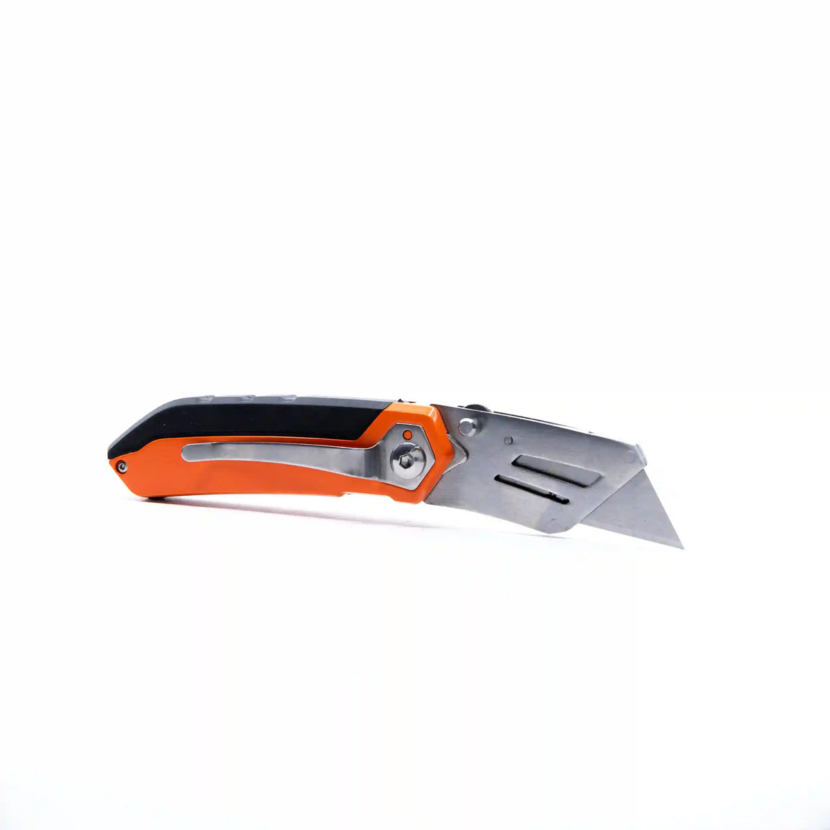 Utility Knife With Blade Storage