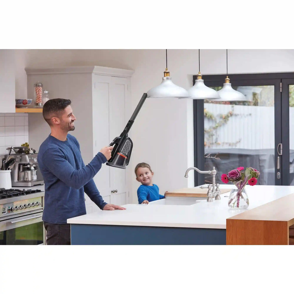 dustbuster® Handheld Vacuum, Cordless, Advancedclean+, Black